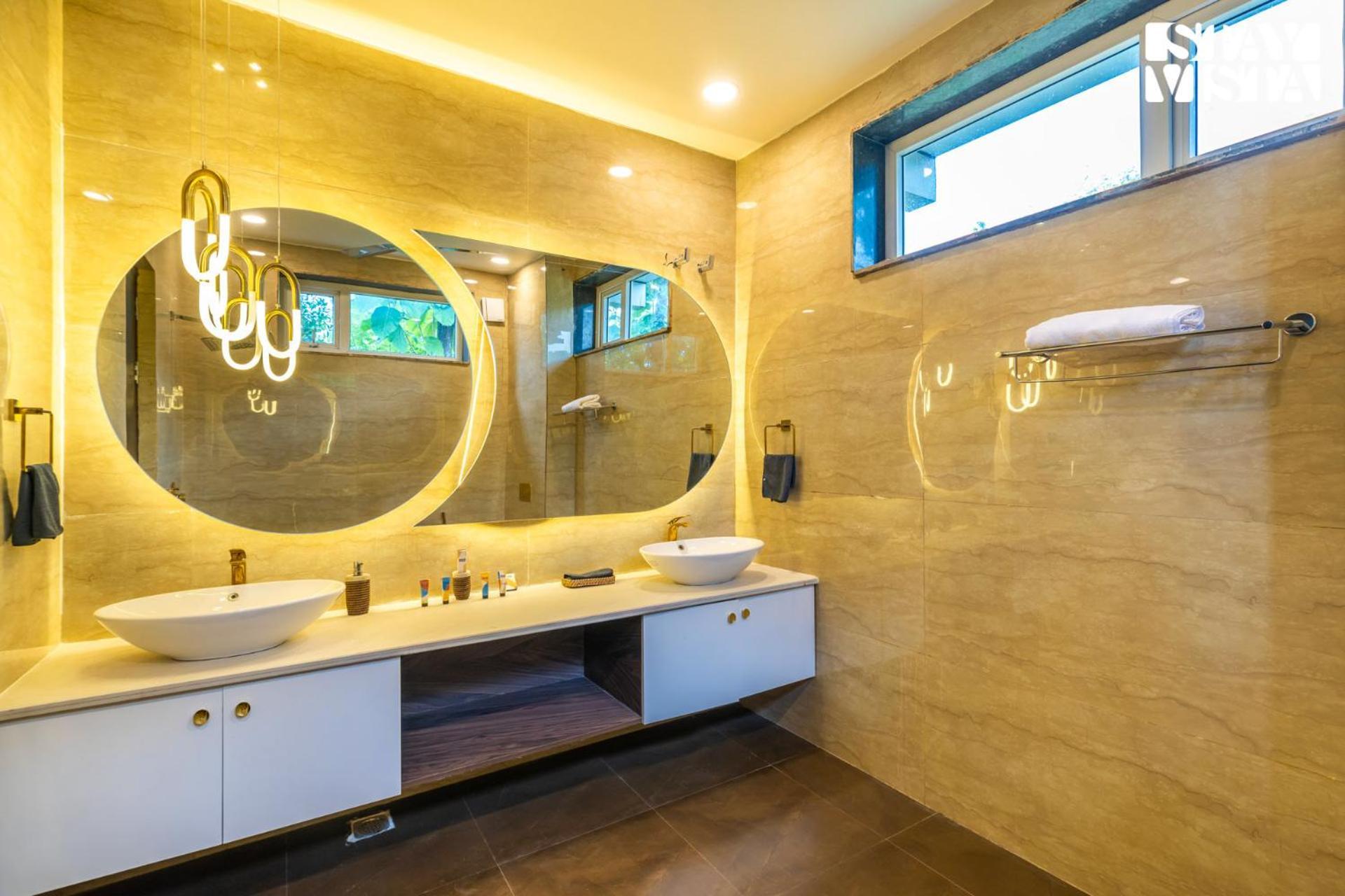 Stayvista At Wandering Vines Indoor Pool 4Bhk Luxury Villa In Delhi Sohna المظهر الخارجي الصورة