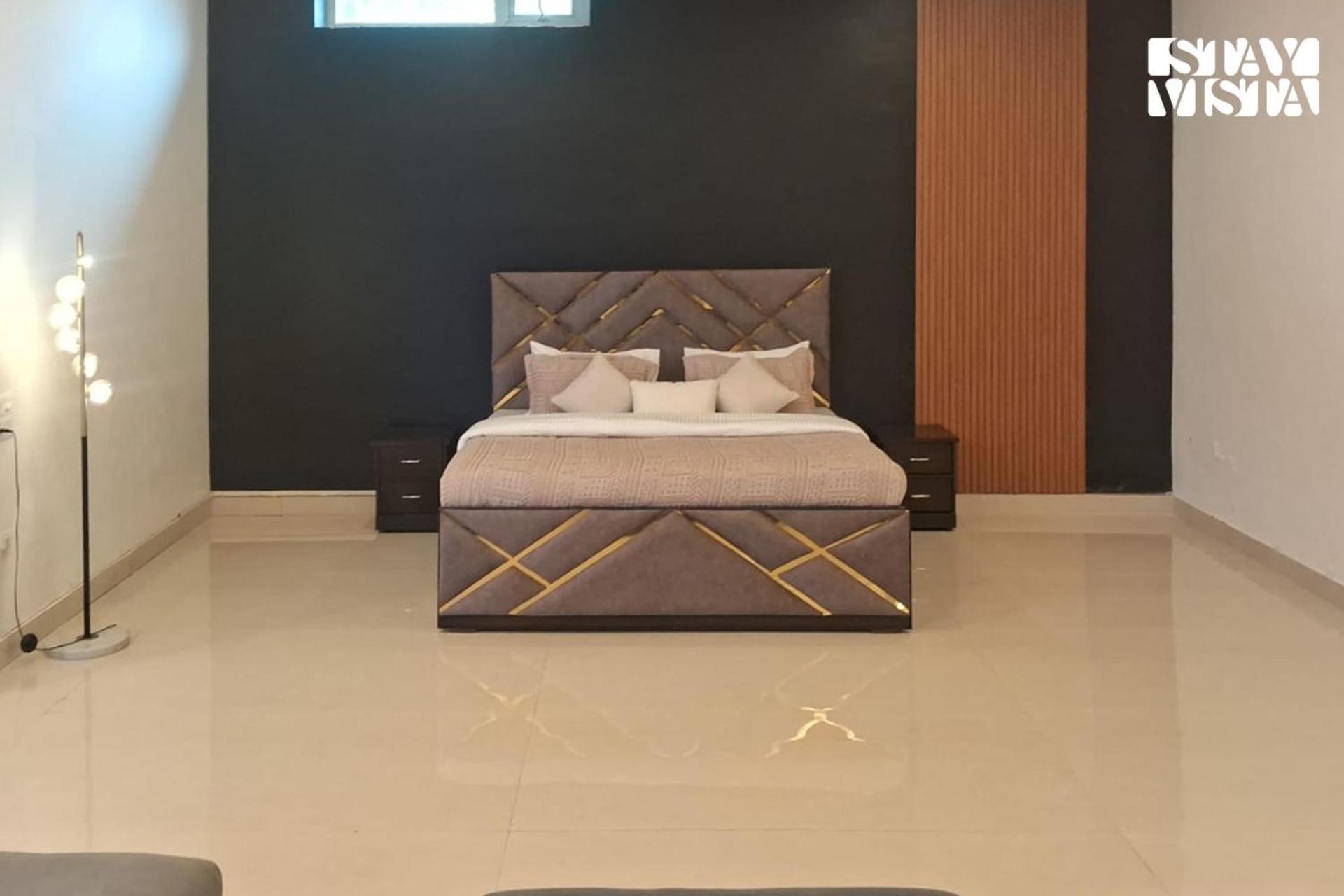 Stayvista At Wandering Vines Indoor Pool 4Bhk Luxury Villa In Delhi Sohna المظهر الخارجي الصورة